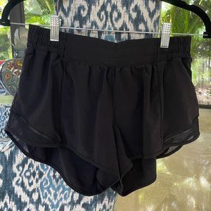 Lululemon Hotty Hot Low-Rise Lined Short 4" Black Size 10